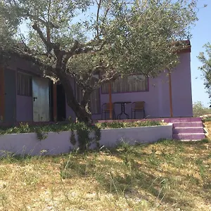 κάντε κράτηση εδώ